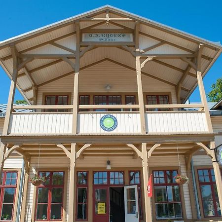 Ronneby Brunnspark Vandrarhem Och B&B Экстерьер фото