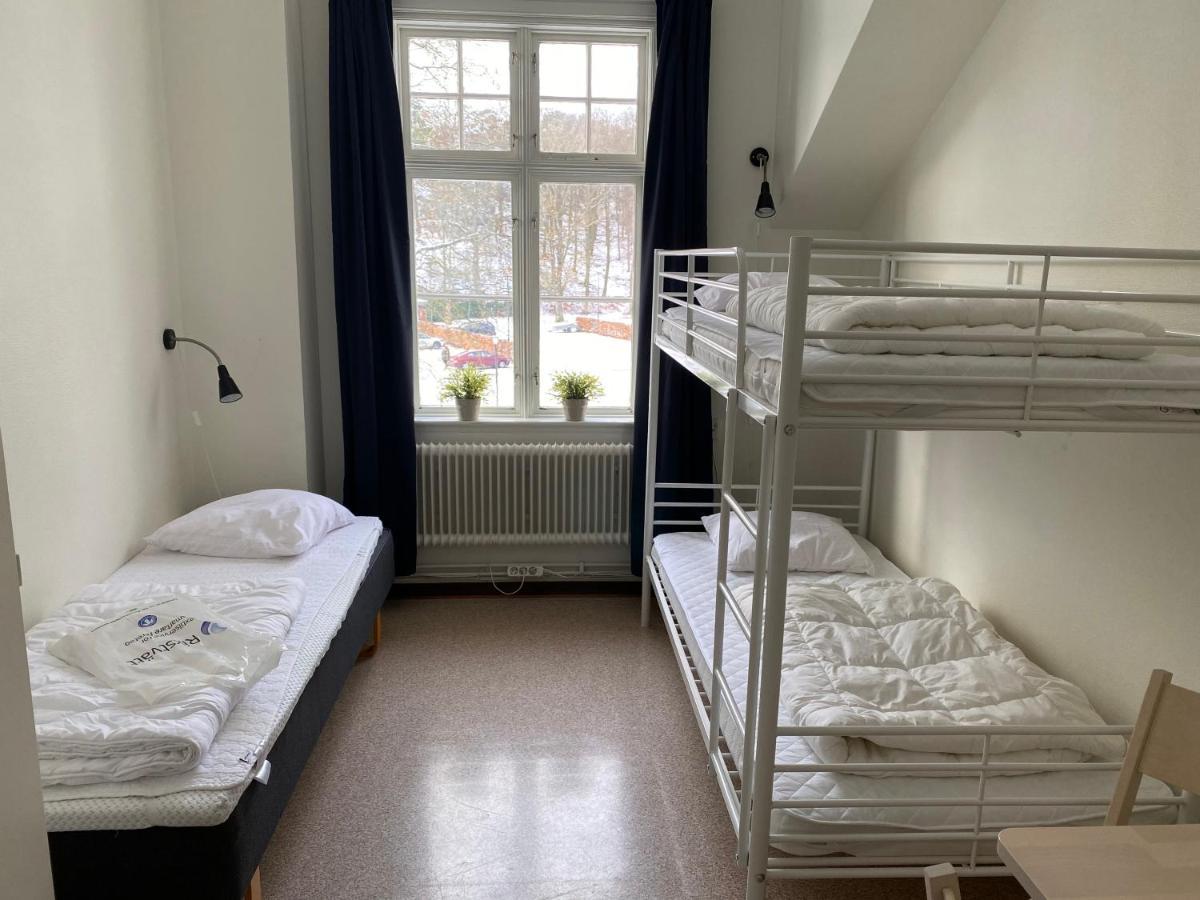 Ronneby Brunnspark Vandrarhem Och B&B Экстерьер фото