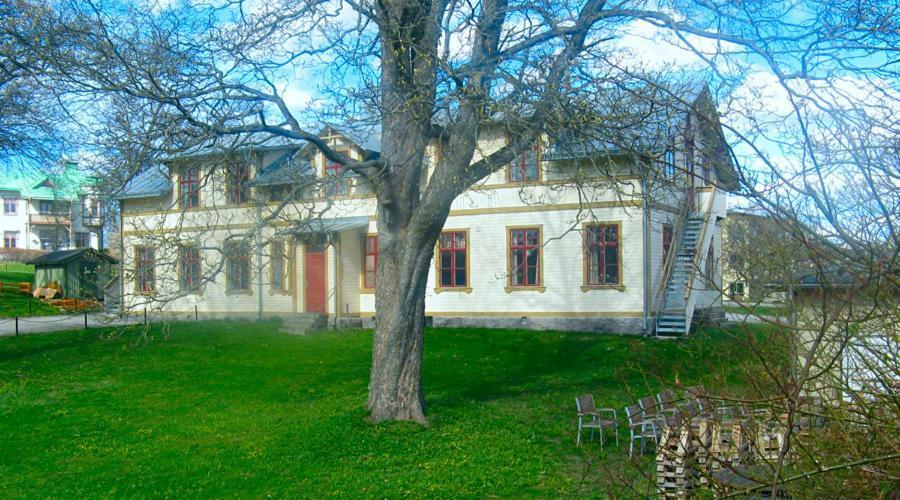 Ronneby Brunnspark Vandrarhem Och B&B Экстерьер фото
