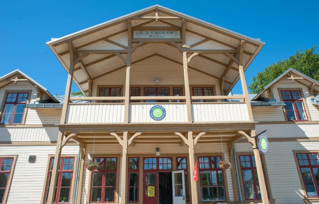 Ronneby Brunnspark Vandrarhem Och B&B Экстерьер фото