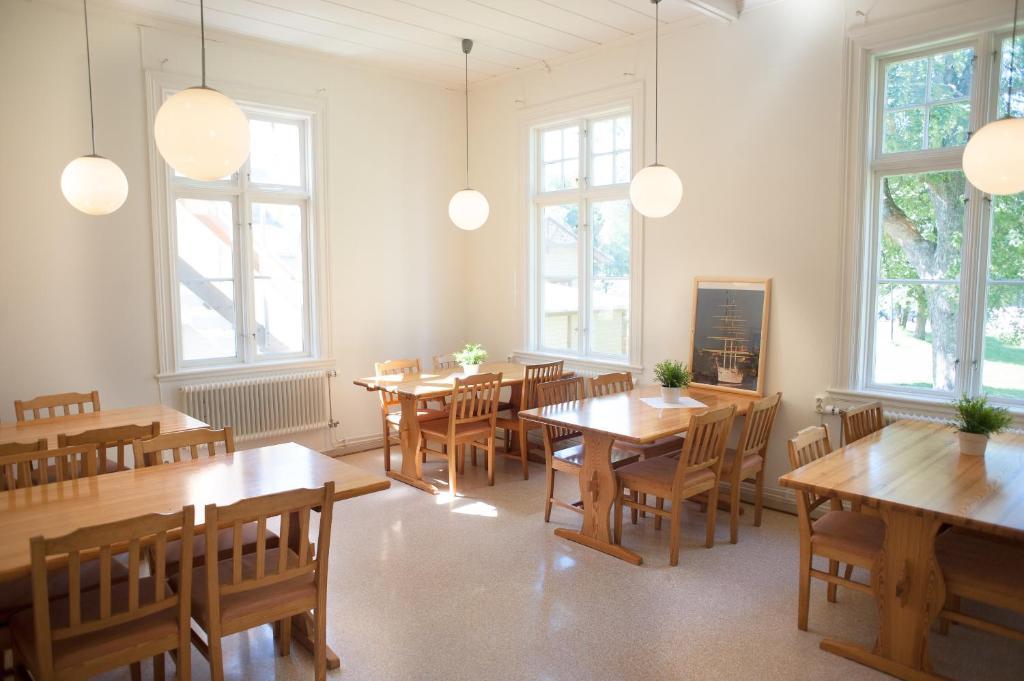 Ronneby Brunnspark Vandrarhem Och B&B Экстерьер фото